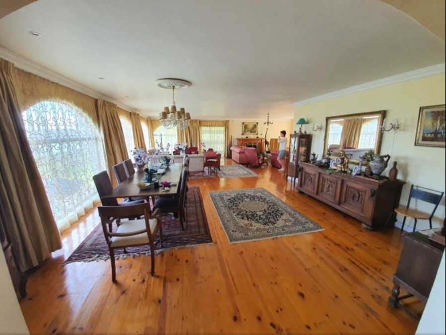 5 Bedroom Property for Sale in Old Place Western Cape